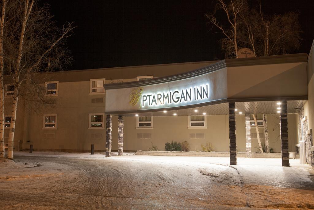 Ptarmigan Inn Hay River ภายนอก รูปภาพ