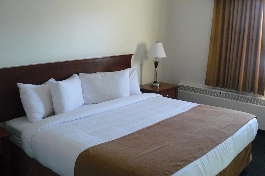 Ptarmigan Inn Hay River ห้อง รูปภาพ